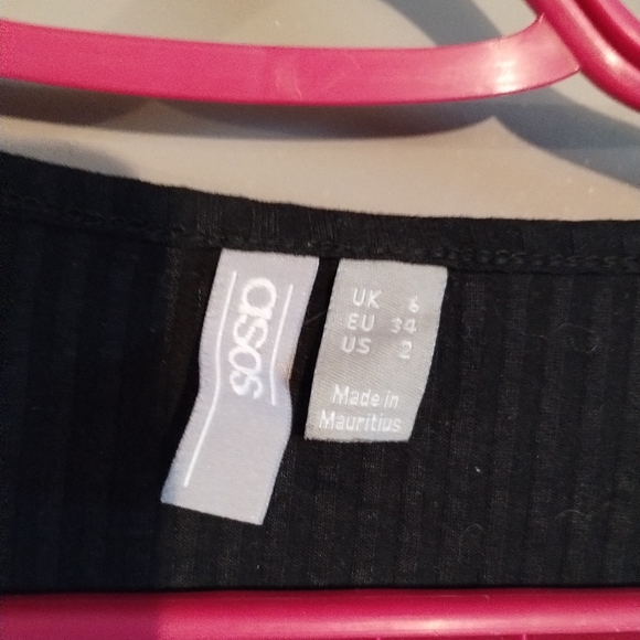 ASOS Loose Ribbed V-Neck T-shirt - Picture 2 of 4